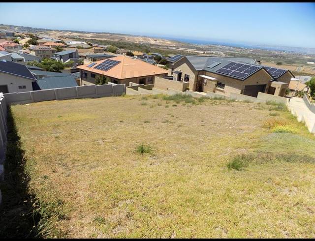 LAND FOR SALE IN MONTE CHRISTO